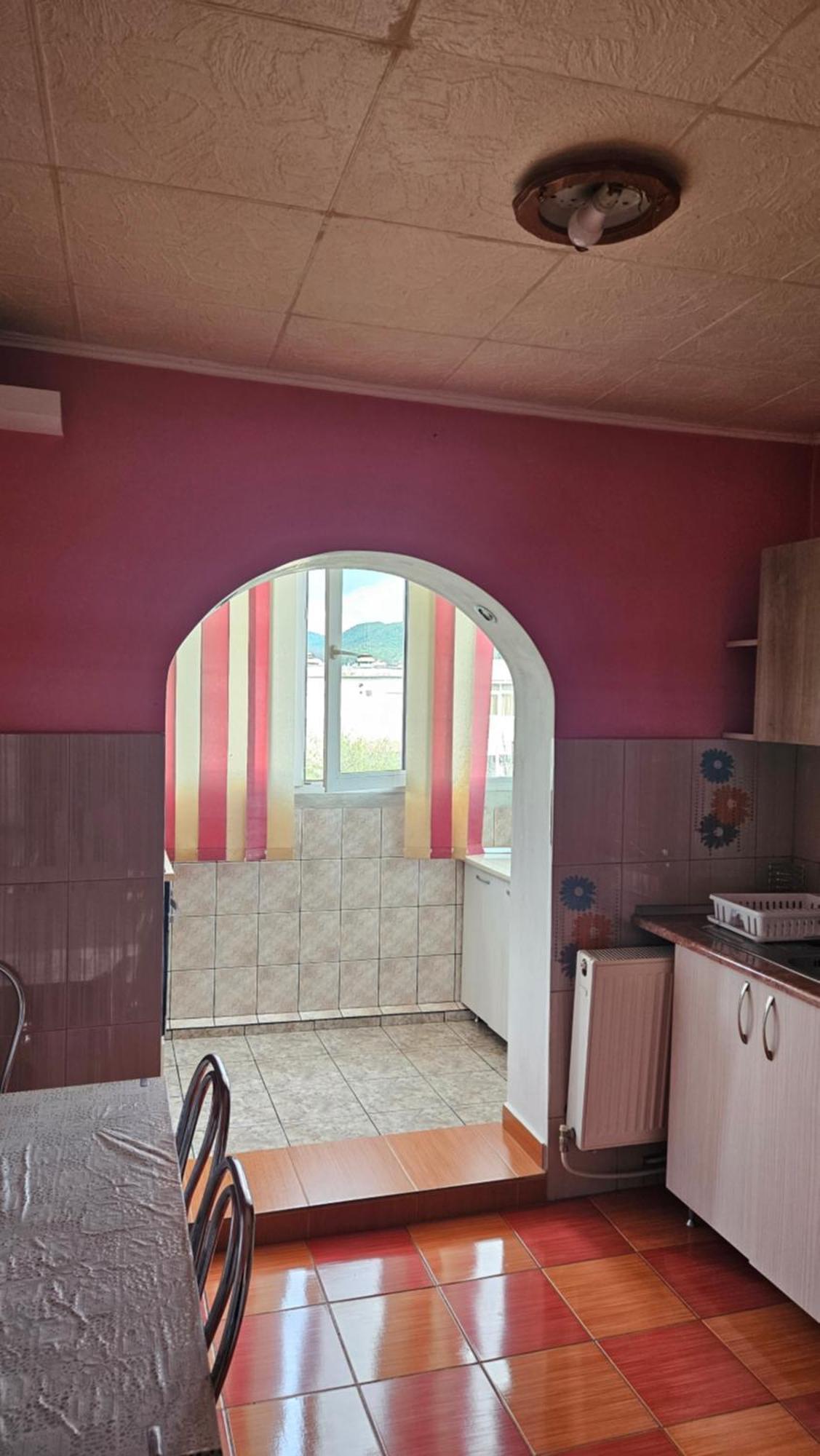 Appartement Simona à Curtea de Argeş Extérieur photo